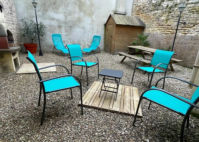House & Patio By Melrose * Arromanches-les-Bains