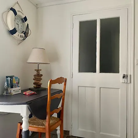 House & Patio By Melrose Prázdninový dům Arromanches-les-Bains