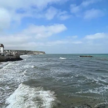 House & Patio By Melrose Casa de Férias