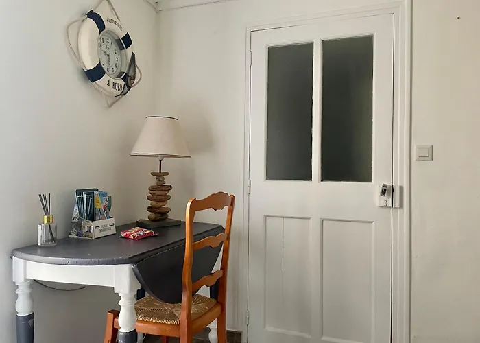 House & Patio By Melrose Feriehus Arromanches-les-Bains